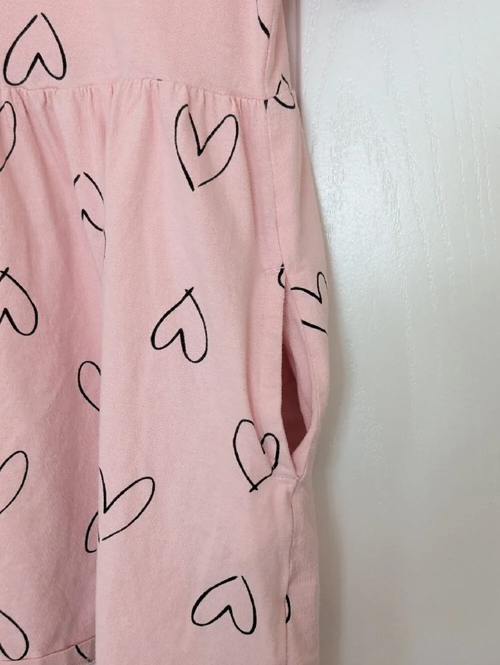 5/$10 Old Navy Pink Dress with Black Heart Print
